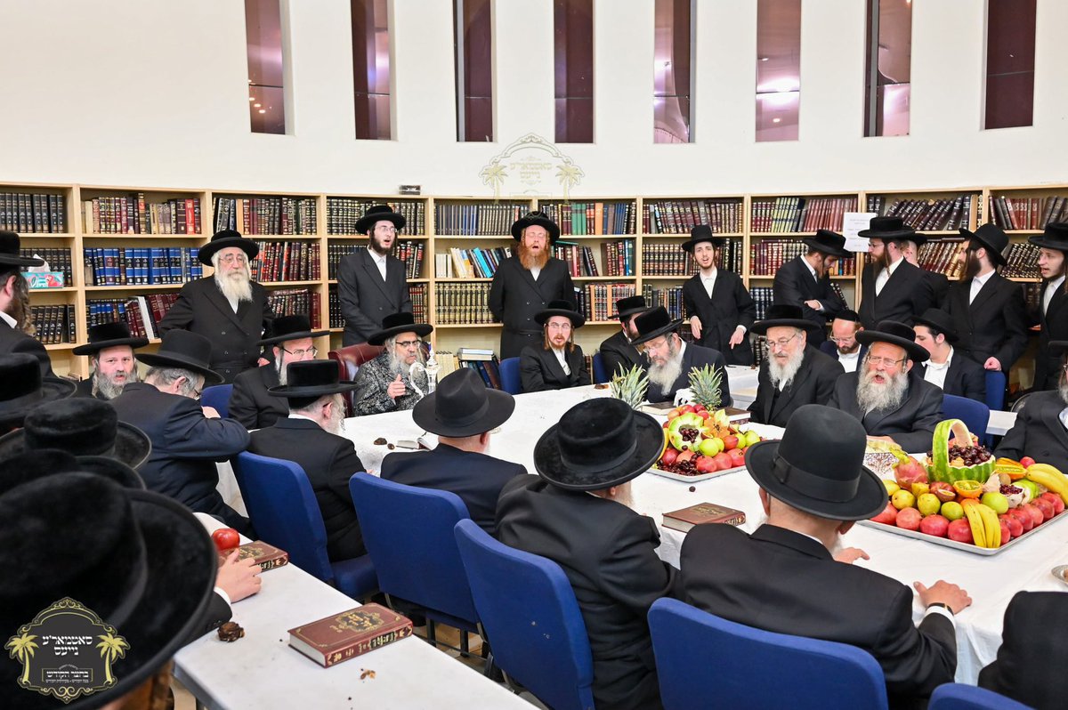 HQSatmar tweet picture