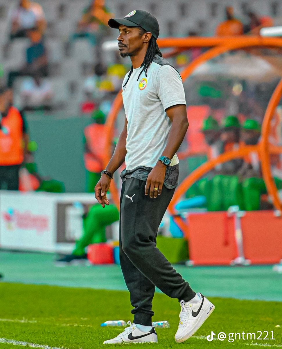 sowastou10's tweet photo. Merci coach d’avoir mis la bar haute vraiment 
Cisse ngari ndiar mew diam si iOe respect 👍🇸🇳🥰 https://t.co/3TvNRMDXqy