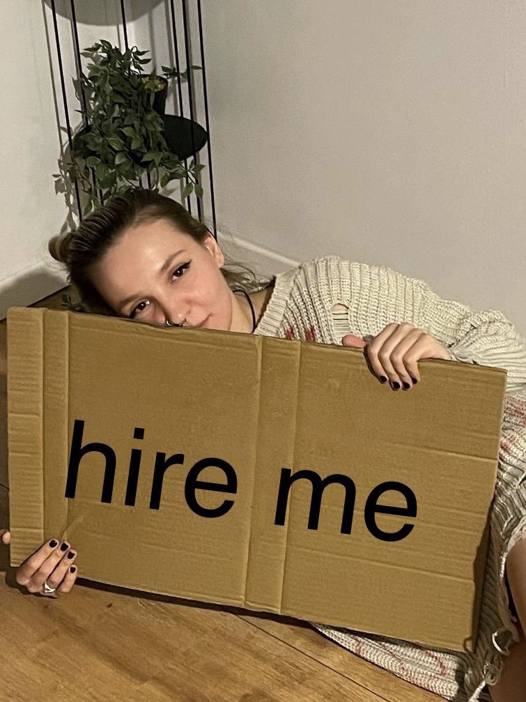 tiny_kiri's tweet image. looking for the first job in tech be like: