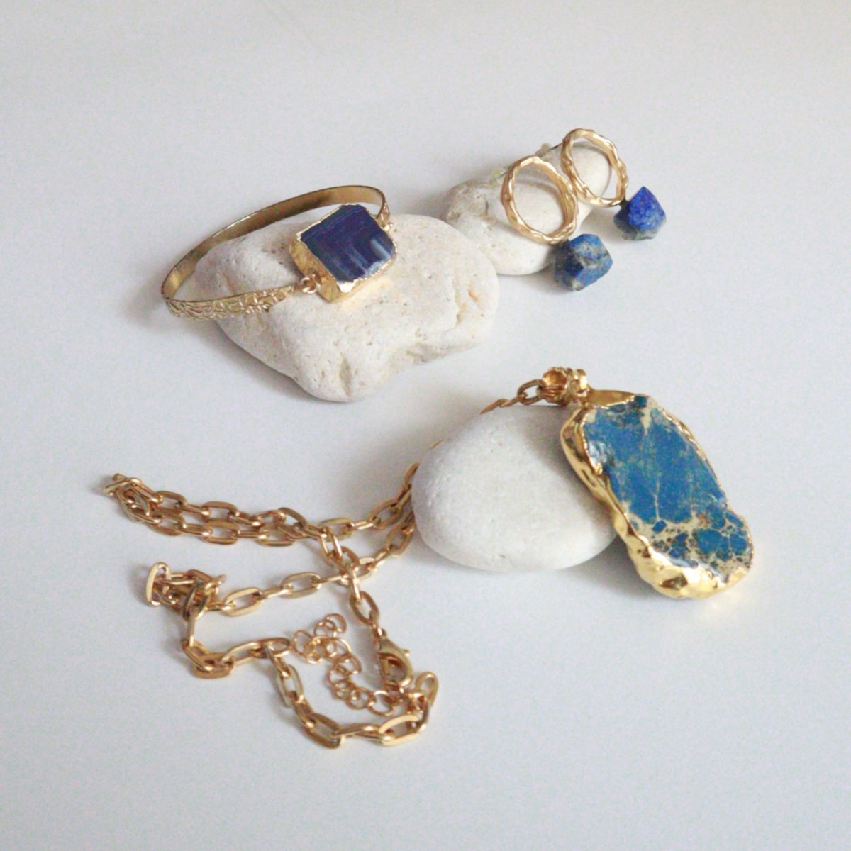 ParparliBoutiqu's tweet photo. Handmade Gemstone Lapis Lazuli Jewelry Set
😍👇
https://t.co/ek4v7n4CVA
#gemstone #jewelry #jewelryset #handmade #chakrastones #usa🇺🇸 #unitedkingdom🇬🇧 #nederland🇳🇱 #germany🇩🇪 #canada🇨🇦 #handmadejewelry #uniquejewelry #valentinedaygift #gift #uniquehandmade #highquality https://t.co/wJQyVvcPda