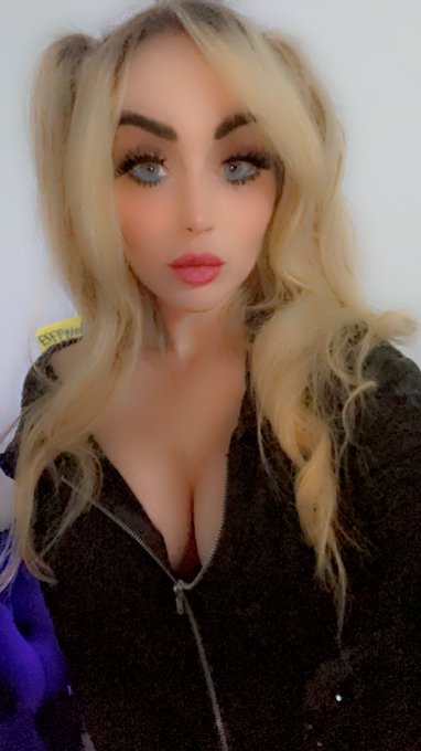 HIIII My Loves imiss everyone moreqthen you can imagine who's ready to see me starting tomorrow! 😘 https://t<a href="/tag/flirt4free"class="tags"><span>#flirt4free</span></a><a href="/tag/brittanytaylor"class="tags"><span>#brittanytaylor</span></a><a href="/tag/missblondebratt"class="tags"><span>#missblondebratt</span></a>