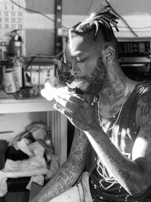 Smoke Smoke 🔥 #thatsomiggy https://t.co/zqdz11xgE6<a href="/tag/thatsomiggy"class="tags">#thatsomiggy</a>