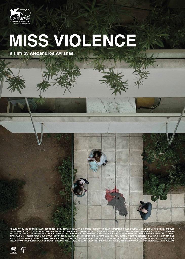 enbocacinefago's tweet photo. 🔞 Os propongo 8 PELÍCULAS de contenido MUY EXTREMO. Sigue hilo ⬇️

1. MISS VIOLENCE (2013): Una niña decide suicidarse saltando al vacío el día de su undécimo cumpleaños. Por si no fuese ya un caso suficientemente extraño y doloroso de por sí, la chica tenía una sonrisa en su boca antes de lanzarse al vacío. 

No disponible en plataformas.