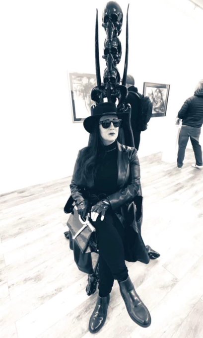 Inspiration 🖤 H.R. Giger. Pics: at the lomex gallery in Tribeca in Mar 22&rsquo;. #blackandwhitephotography<a href="/tag/hrgiger"class="tags"><span>#hrgiger</span></a><a href="/tag/blackandwhitephotography"class="tags"><span>#blackandwhitephotography</span></a>