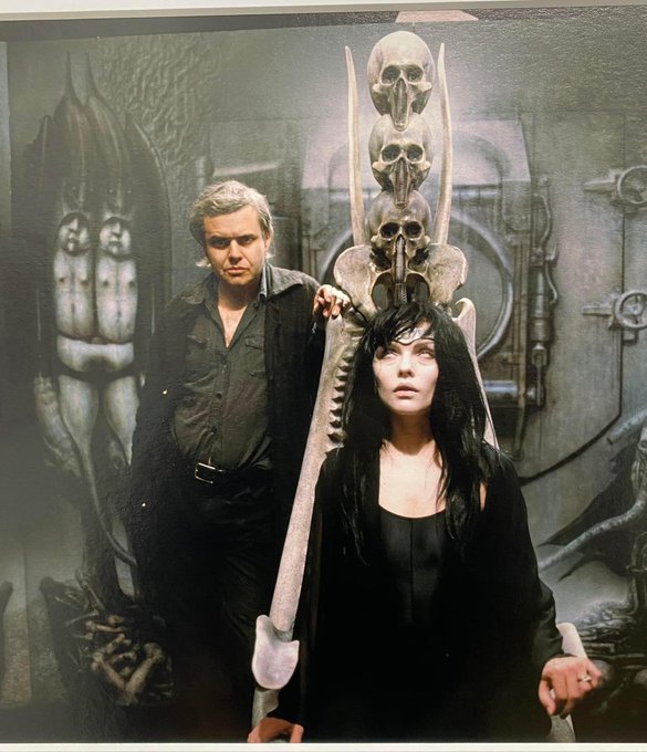 Inspiration 🖤 H.R. Giger. Pics: at the lomex gallery in Tribeca in Mar 22&rsquo;. #blackandwhitephotography<a href="/tag/hrgiger"class="tags"><span>#hrgiger</span></a><a href="/tag/blackandwhitephotography"class="tags"><span>#blackandwhitephotography</span></a>