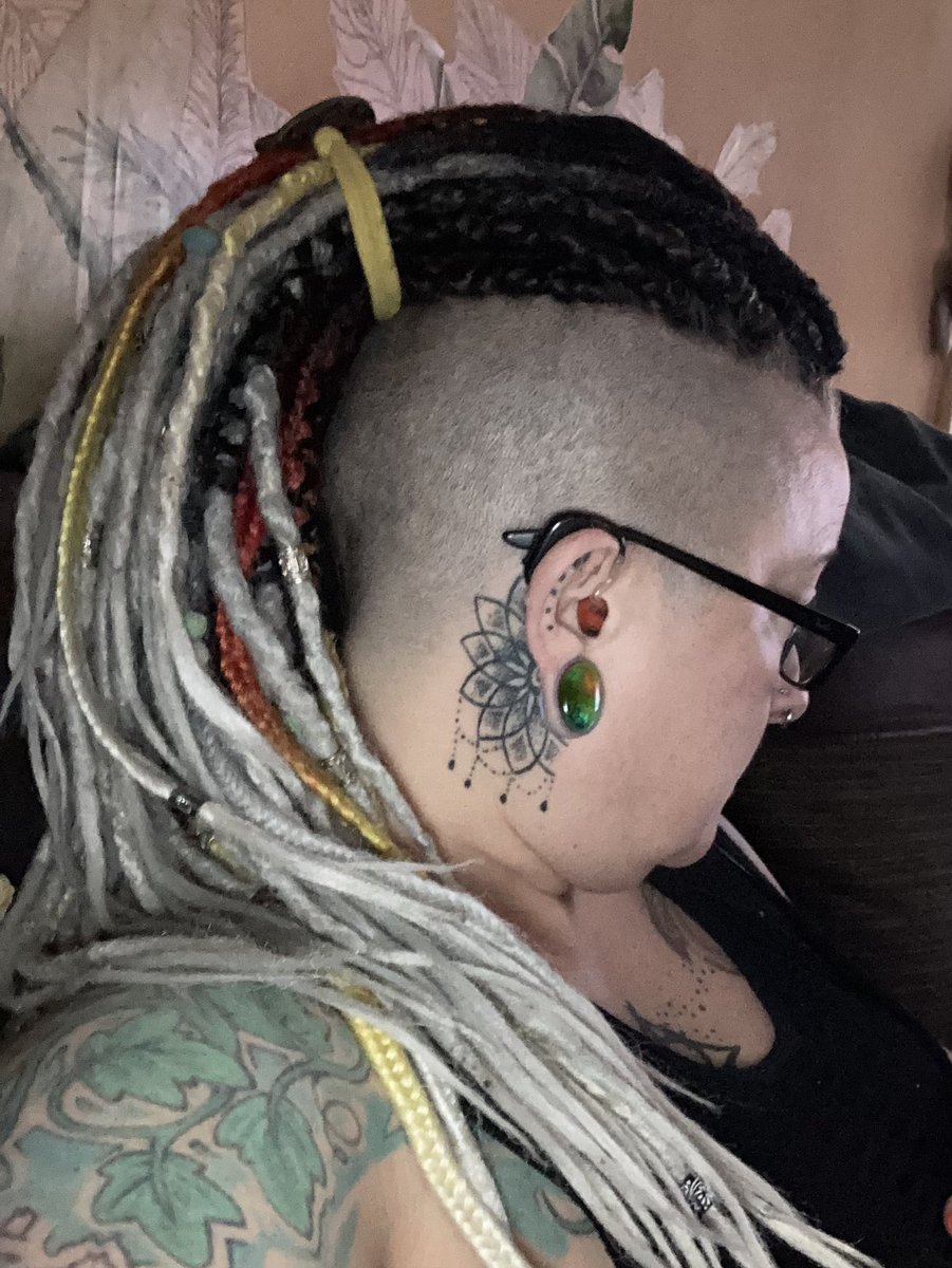 MRSSIXX5's tweet photo. @Urban_Halo 
I am looking fabulous again, thank you my lovely Anna ❤️❤️❤️❤️ https://t.co/SpLmt2Lcbv