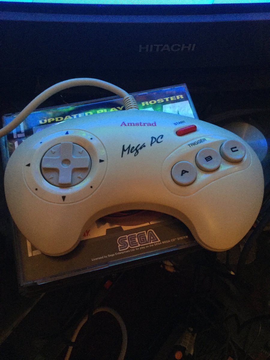 ParkGames's tweet photo. @RMCRetro Hi Neil, would be interested in purchasing an Amstrad MegaPC joypad? #amstrad #megapc #sega https://t.co/AFtSluotqZ