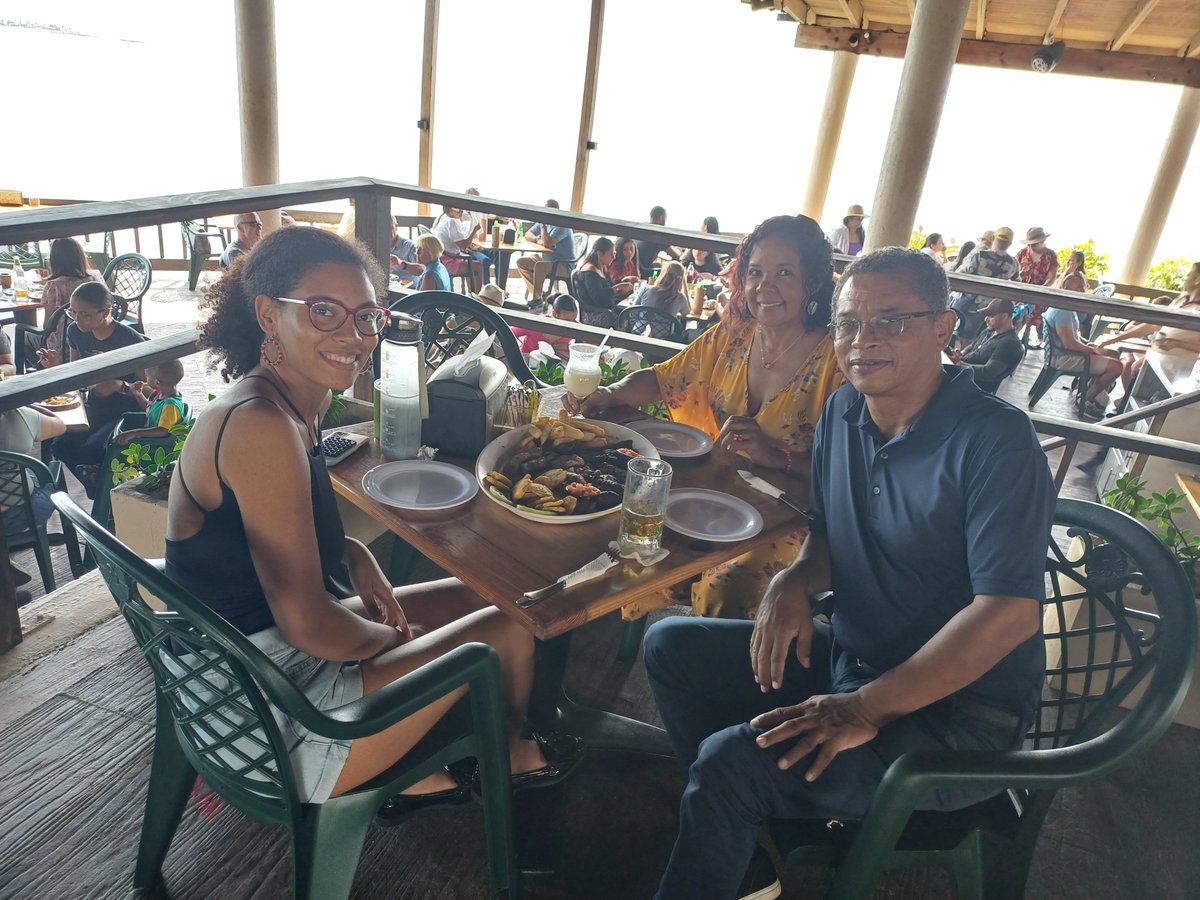 BelarminioR's tweet photo. Degustando una suculenta parrillada en Luis Parrillada, un lugar que recomiendo.
Más tarde estaré participando en varias actividades campaña de Luís Alberto Tejeda alcalde el PLD, Santo Domingo Este.
El gobierno de Luís Abinader y el PRM es tan malo que amarga.
#Resca https://t.co/D3izrDyzEk