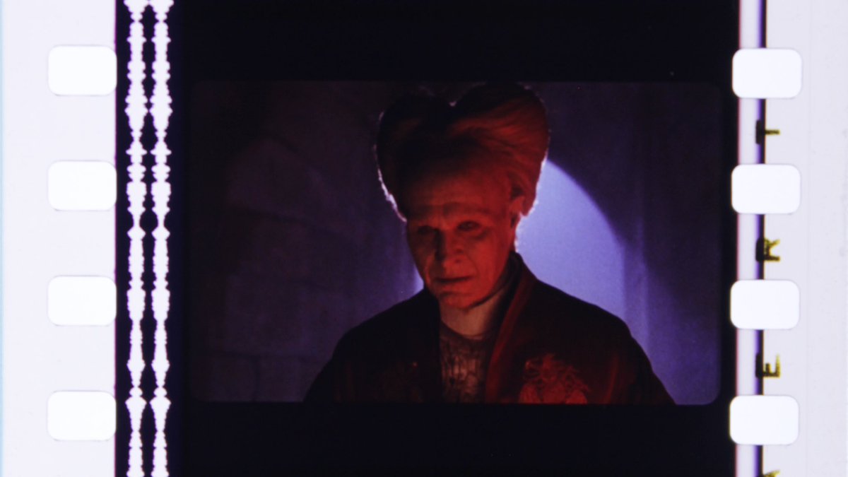ProjectionistR's tweet photo. Love never dies π§π» Released on this day in 1993 (Ireland), Bram Stokers DRACULA ποΈ
#thefilmframeproject #filmframe #35mmfilmtrailer #35mmtrailer #upinthebooth #projectionist #projectionbooth #shotonfilm #bramstokersdracula #OnThisDay https://t.co/1xH8eqWVQa
