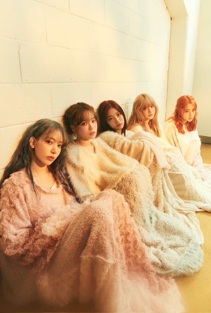 lesserafim_uni's tweet photo. LE SSERAFIM 3rd Mini Album "EASY" 
Concept Photo #1 - SHEER MYRRH

LE SSERAFIM https://t.co/FcIRKPL7K1