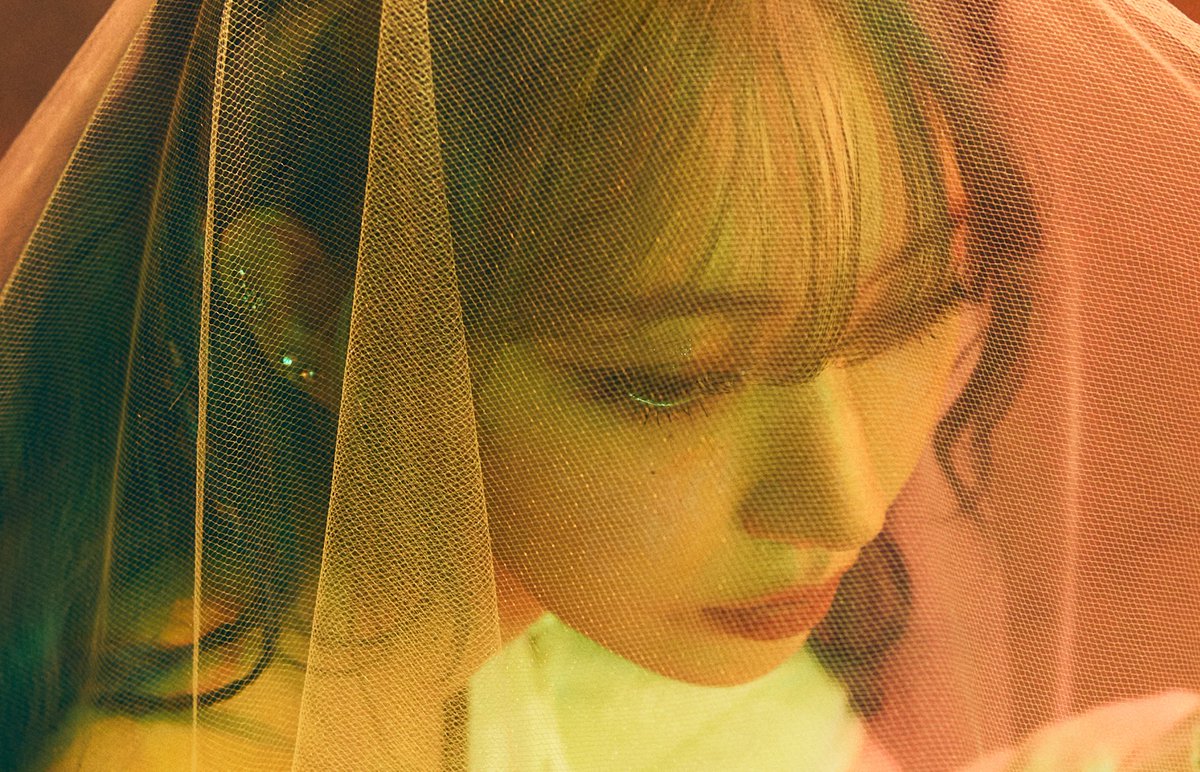 lesserafim_uni's tweet photo. LE SSERAFIM 3rd Mini Album "EASY" 
Concept Photo #1 - SHEER MYRRH

SAKURA https://t.co/opMZ7pONKt