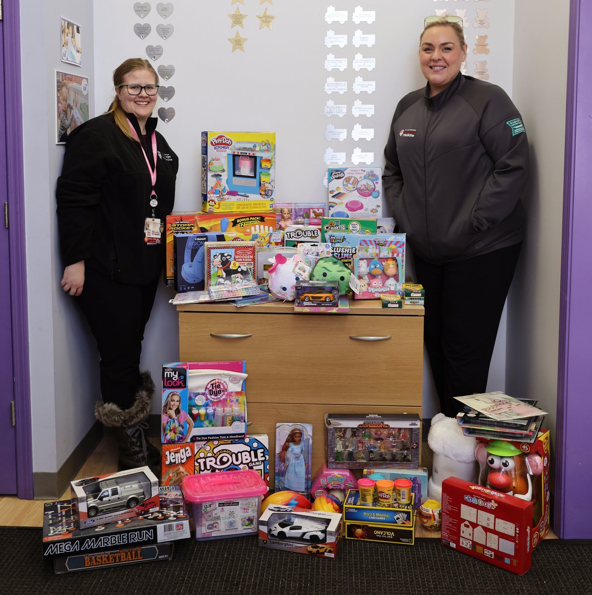TreasureChst's tweet photo. 🎁Thank you so much to Midwest Pest Solutions and the University of Chicago Medicine for your 2023 holiday toy drive! Your generosity will be felt throughout the nation!🎁

#toysforkids #joy #community #hope #givinghope #nonprofit #support #childhoodcancer #teencancer #toydrive https://t.co/f5XVZyAY6F