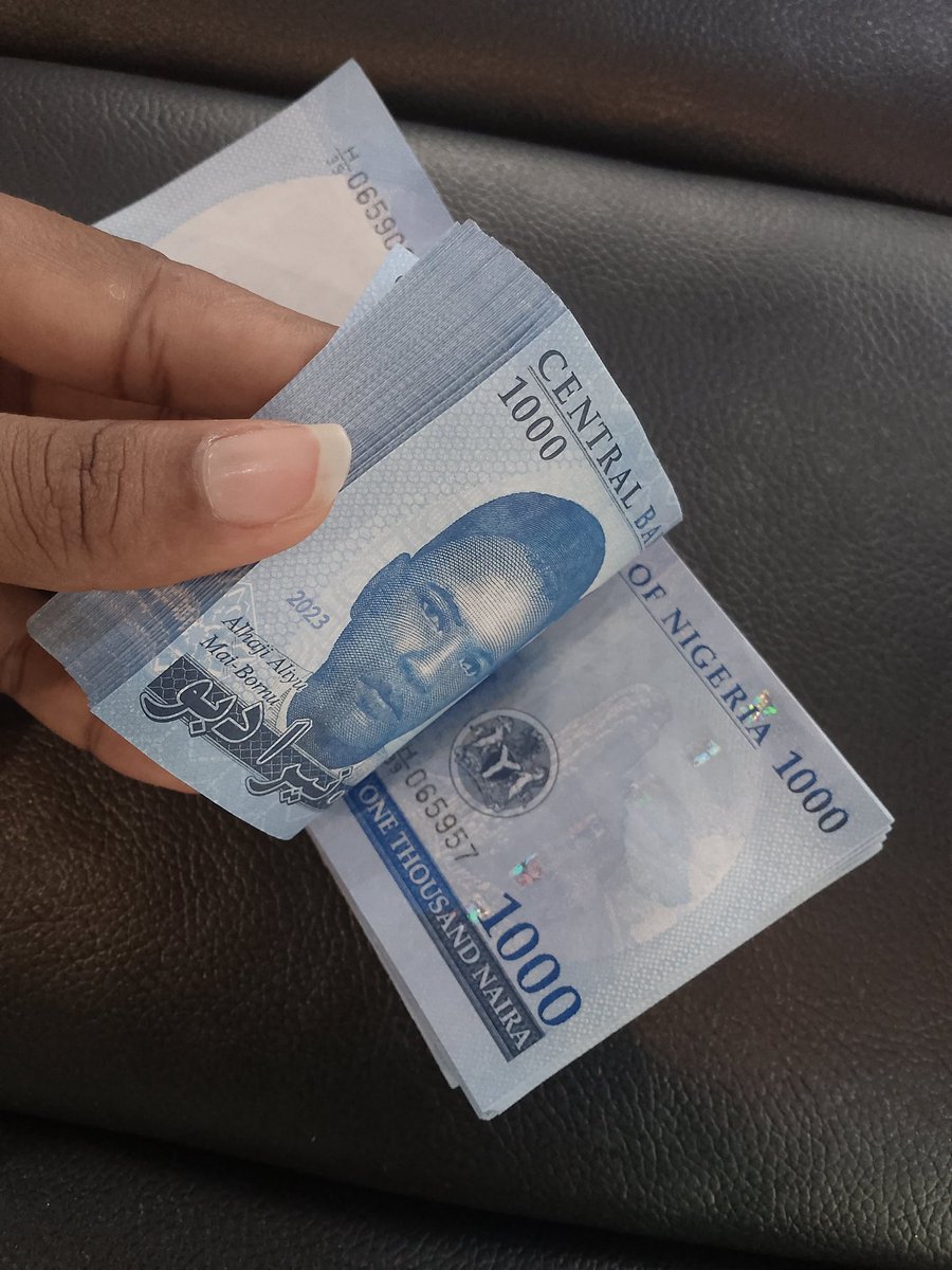 𝗕𝗔𝗥𝗡𝗬 𝗢 tweet media