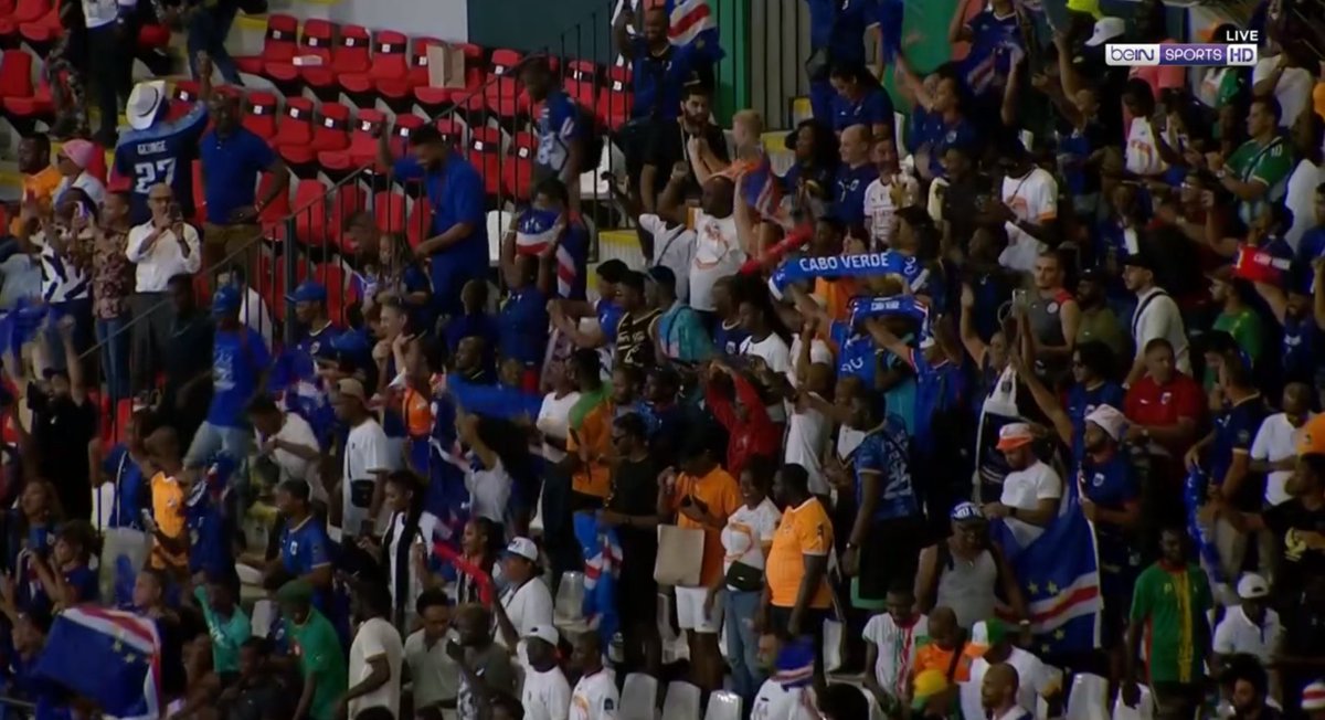 PauloFlores_10's tweet photo. ¡Se acabó! Cabo Verde 1 Mauritania 0. La Escualoneta 🦈🇨🇻 suma otra víctima y se mete en cuartos de final. https://t.co/2xxZkARviL