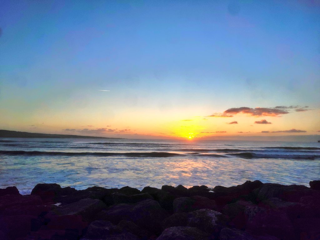 Nice sunset this evening #wildatlanticway #lahinch #sunset