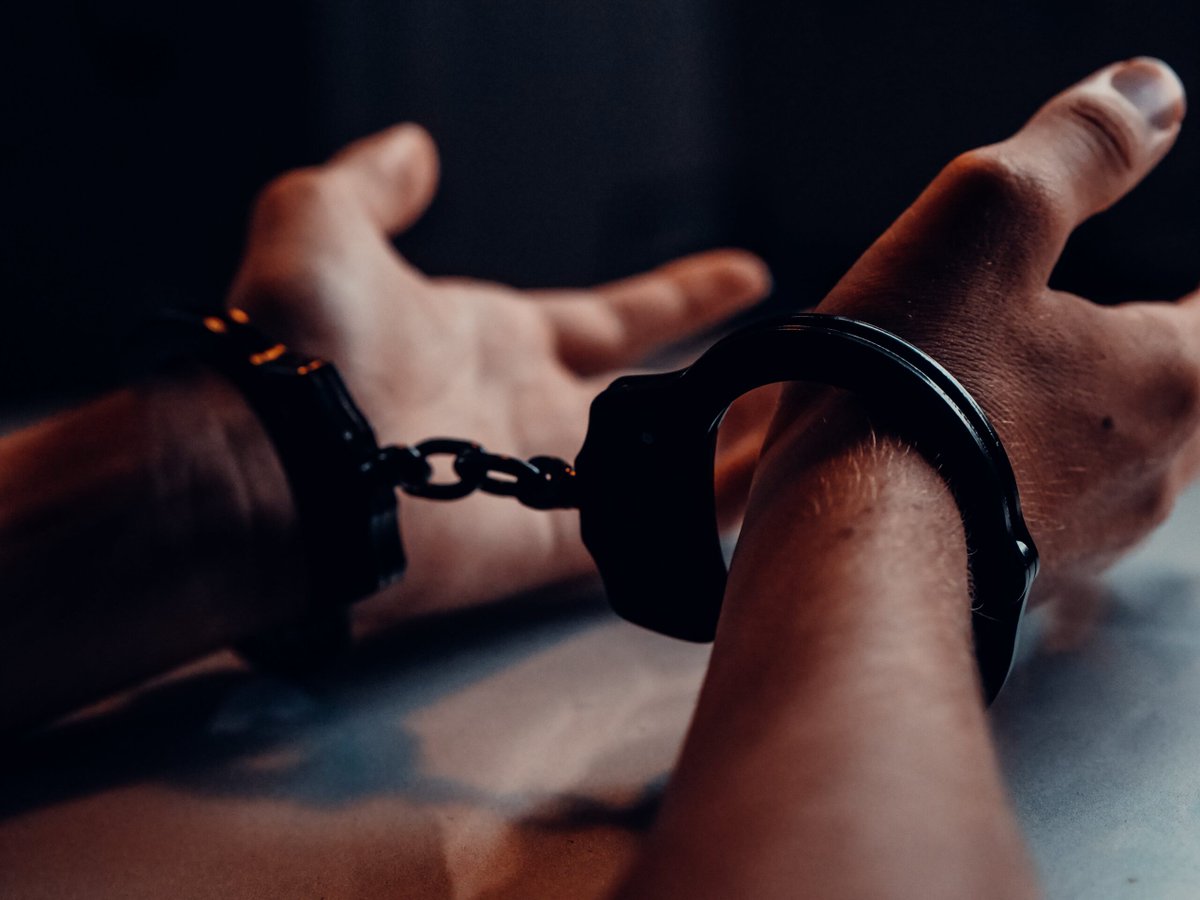 How might you react if your entire world collapsed within minutes? 🤯 Consider what you'd do in the unforeseen event of facing serious criminal charges? Read our blog on why a Private Criminal Defence Solicitor is crucial when your future is at stake 👉 bit.ly/4aHWLWn