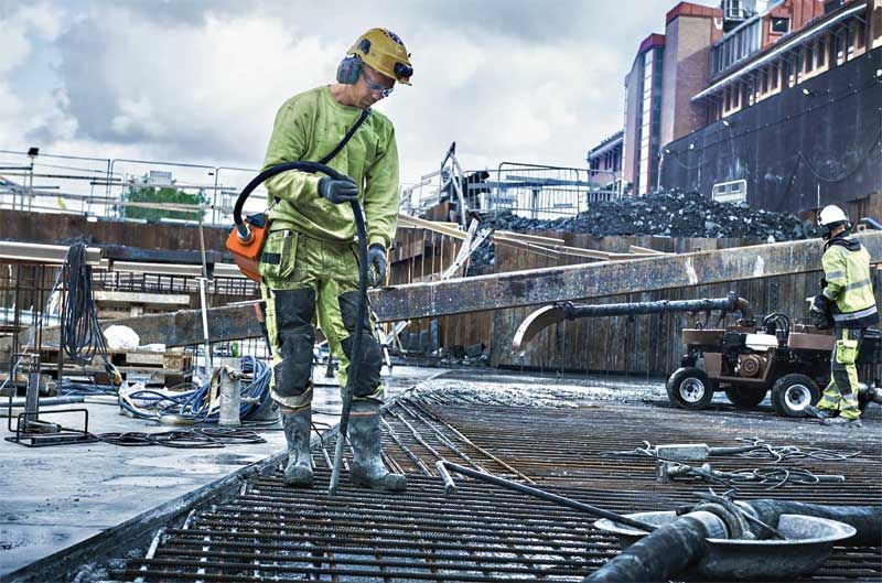 CSIConstruction's tweet photo. Concrete experts write on "Back to Basics: The Four Steps to Creating Effective Concrete" in this The Construction Specifier article: https://t.co/dblRF19sjJ @SpecifierMagCSI @BennettBuild #concretefinishing #division03 #features #lowcarbonconcrete #mixdesign #netzeroconcrete https://t.co/pcAYB5nQsF