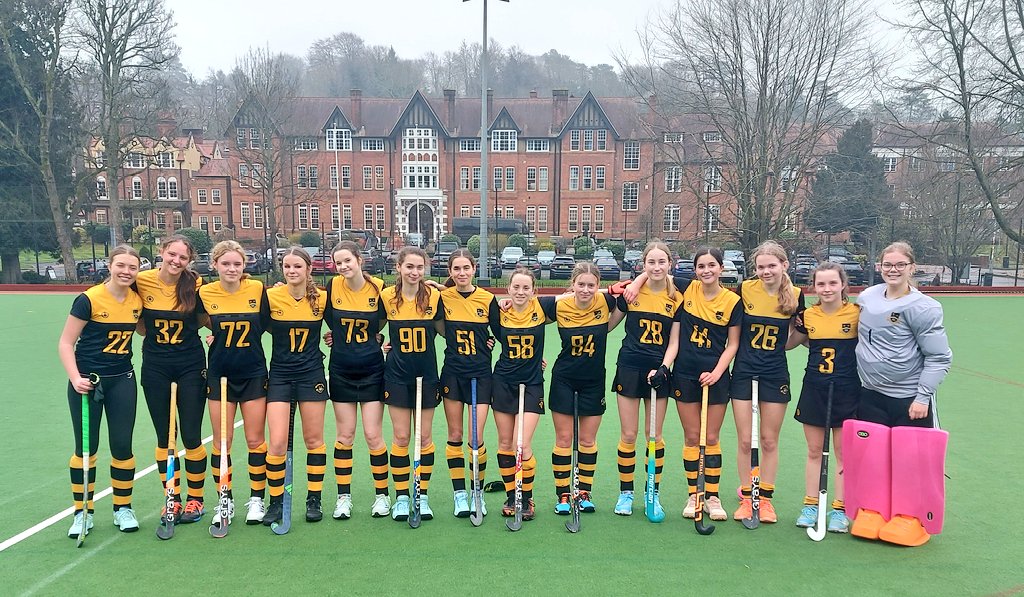 Our 1st XI girls put in a terrific performance today to overcome a strong Seaford College 1s side to qualify for the Tier 3 National Finals in Nottingham next week. Congratulations, Girls! @CaterhamSport