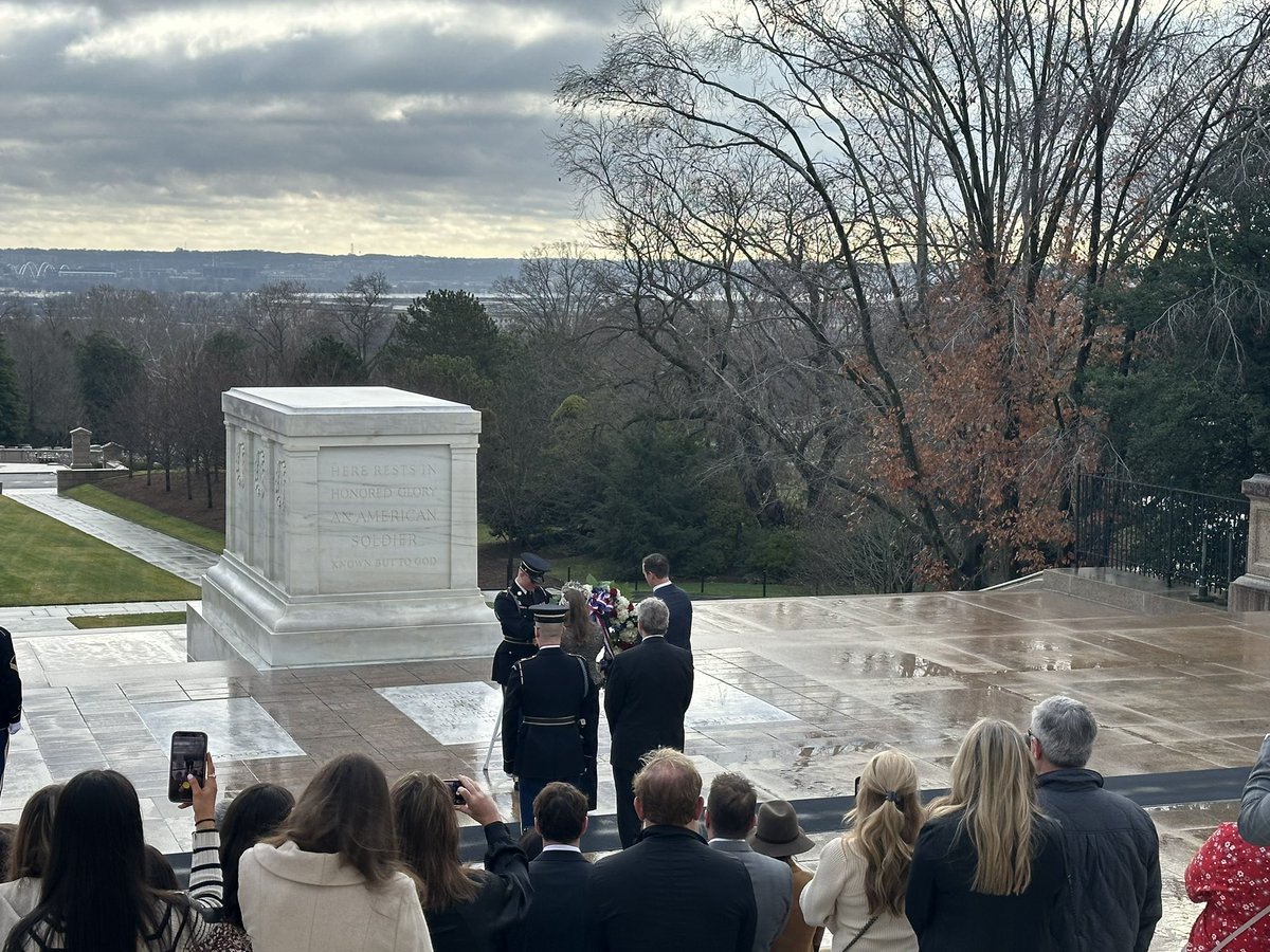 It was my honor to lay a wreath at the Tomb of the Unknown Soldier alongside Washington Mardi Gras King and Queen, Drew Brees and Camile Morrison. Louisianians will never forget the sacrifices made by the brave service members who died for our freedom.