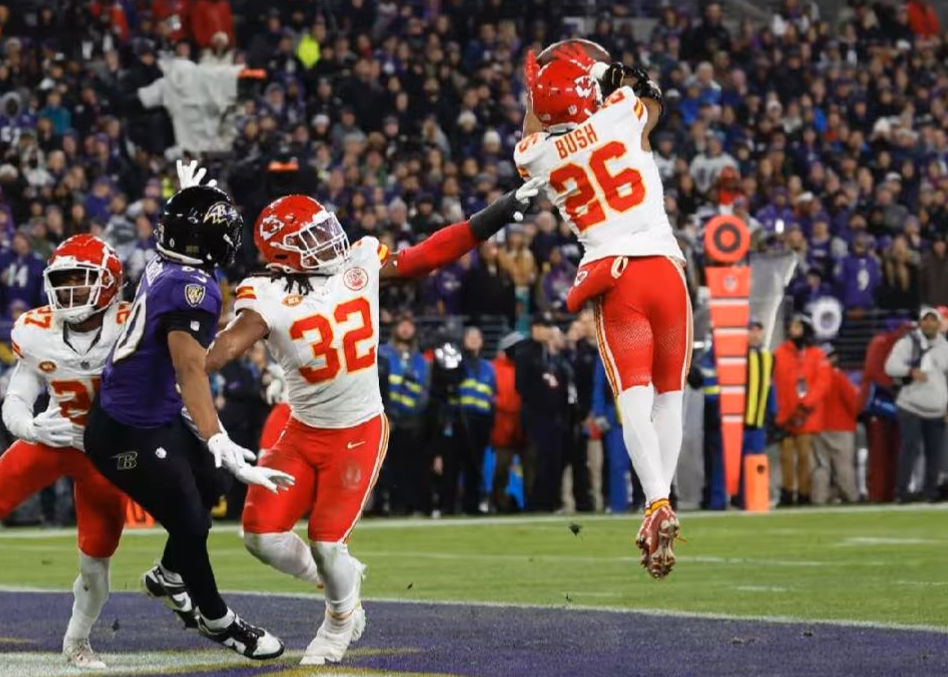 Columbus_Alumni's tweet photo. Explorer Nation: A BIG congratulations goes out to Deon Bush '12 for his exceptional interception in the recent Chiefs game this past Sunday! Deon's game-clinching play was instrumental in Kansas City's journey to another Super Bowl appearance. #CPride #Adelante https://t.co/DZZeQirpsD
