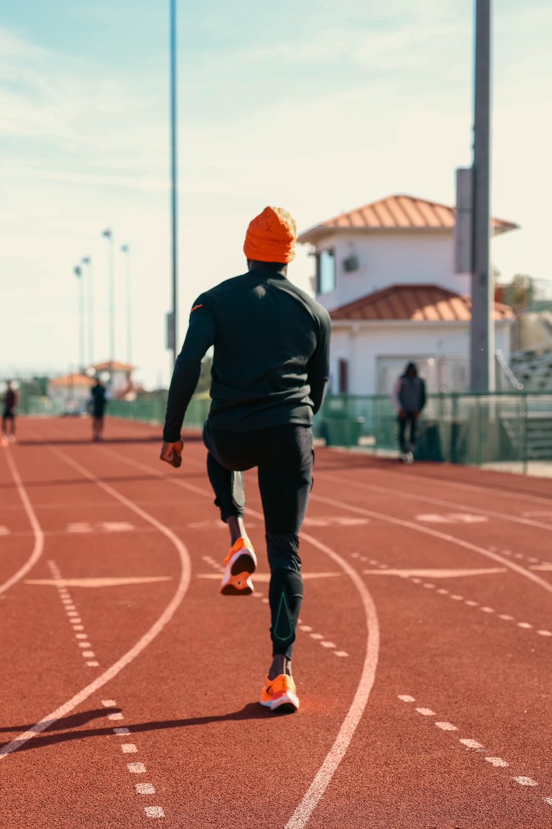 Embrace the grind this week 💪🏽 Victory awaits.