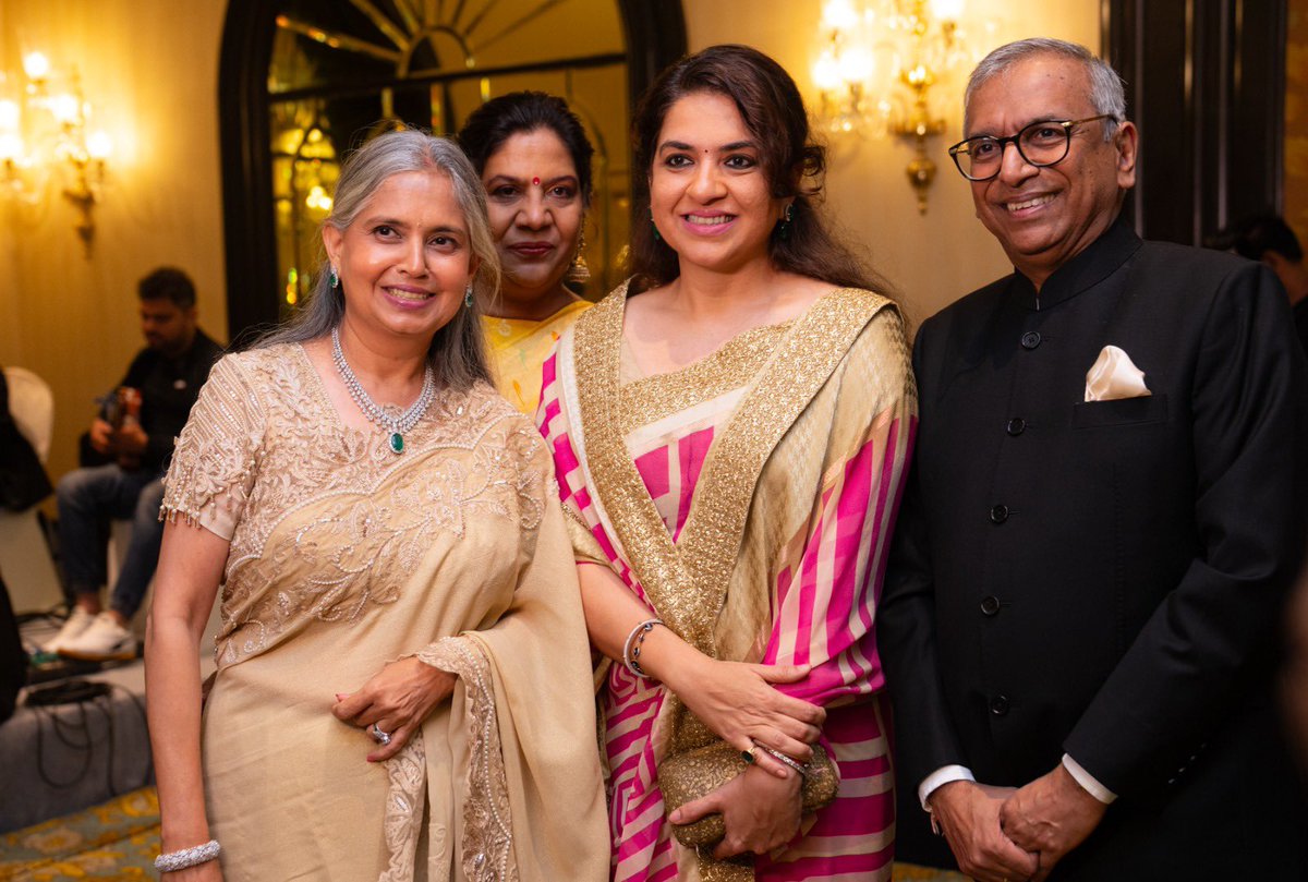 Shaina Chudasama Munot (@shainanc) on Twitter photo “Information beyond words”, to a man who has dedicated his life for those that cannot hear , the deaf community. Glad to have attended the celebration ceremony of Mr. <a href="/alokejriwal/">Alok Kejriwal</a> founder of <a href="/isigninghands/">India Signing Hands</a>, for his National Award-winning achievement in the field of Accessible “Information beyond words”, to a man who has dedicated his life for those that cannot hear , the deaf community. Glad to have attended the celebration ceremony of Mr. <a href="/alokejriwal/">Alok Kejriwal</a> founder of <a href="/isigninghands/">India Signing Hands</a>, for his National Award-winning achievement in the field of Accessible