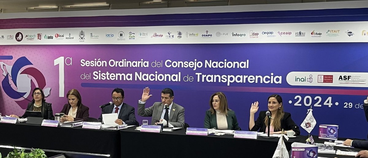maklozano's tweet photo. Asistí a la primera sesión del consejo nacional del #SNT de 2024, un espacio de colaboración para revisar avances y proyectos dentro de nuestro sistema nacional de transparencia.

#Portuderechoasaber 🔍
@inaimexico 
@idaipqroo 
@CoordGaranteSNT https://t.co/ukR1fagukZ