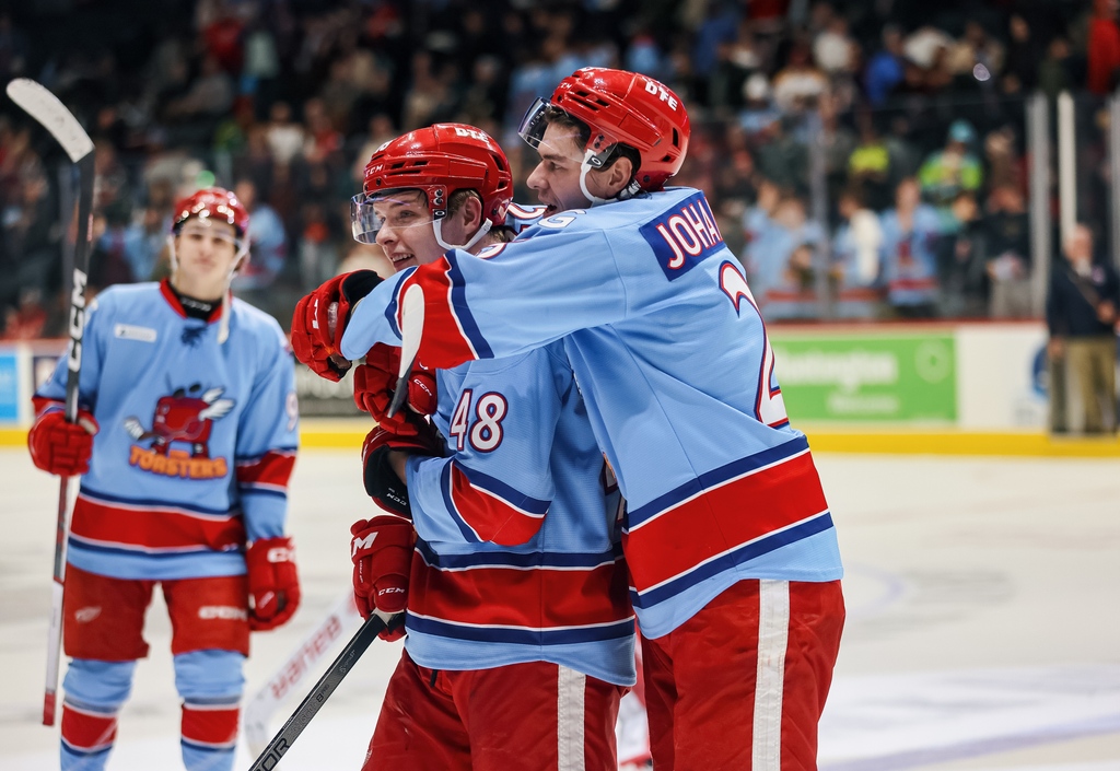 TheAHL's tweet photo. #FlyingToasters 🍞🪽 https://t.co/oB8oMNVpzo