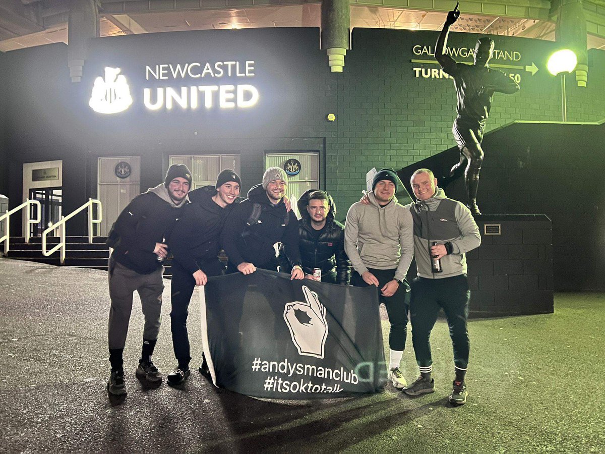 Ethan Wood tweet media