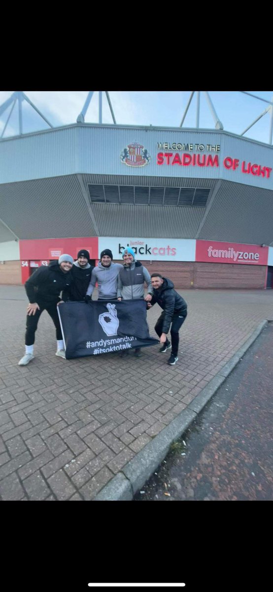 Ethan Wood tweet media