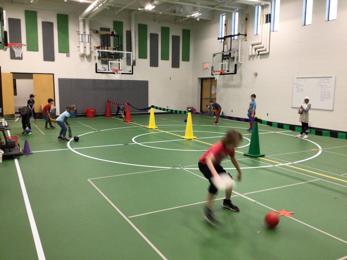 Last week we did some short handle striking with striking back and forth, then played a game of 1v1 then the next PE day 2v2.  We called it Paddle Battle.