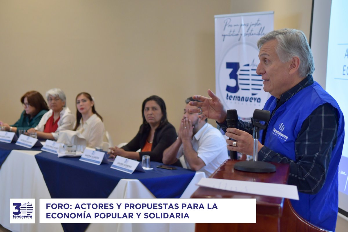 FunTerranueva's tweet photo. #Terranueva30Años l #MesaRedonda: "ACTORES Y PROPUESTAS PARA LA ECONOMÍA POPULAR Y SOLIDARIA”. Al cumplir 30 años de vida institucional compartimos el espacio de diálogo sobre la situación y perspectivas de la #EconomíaPopularySolidaria en el país. #EPS https://t.co/LwduTeWv2e