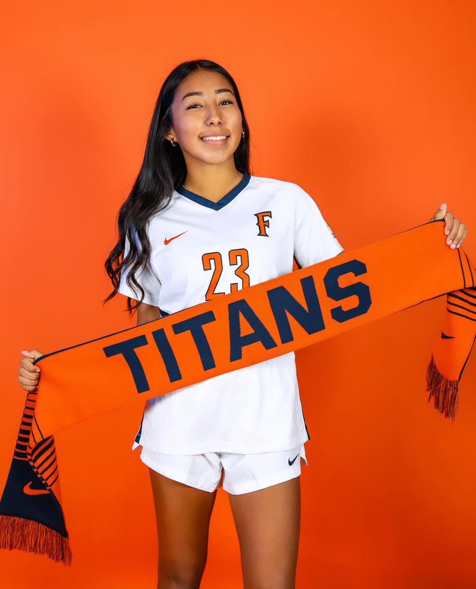 Congratulations to our very own Sienna for verbally committing to play D1 ball for CSUF!! 
We are all very proud of you and can’t wait to see you ball out!
