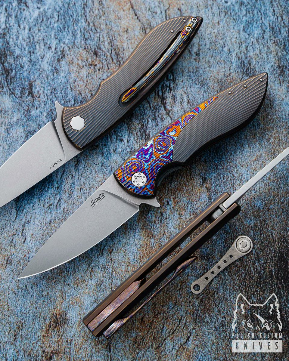 PolishKnives's tweet photo. Timascus gear alert !!!π€©π―π΅π±π‘π₯π₯π₯π₯π₯
Soon available FOLDING KNIFE FOLDER MICRO STING 166 MAGNACUT HERMAN KNIVES
Knife made by π΅π± @hermanknives_official
Foto made by @erikoromantiko
#microsting #timascusinlay #timascusclip #timascusbackspacer https://t.co/RBHqyRwu8d https://t.co/Ljg0PuN2cu