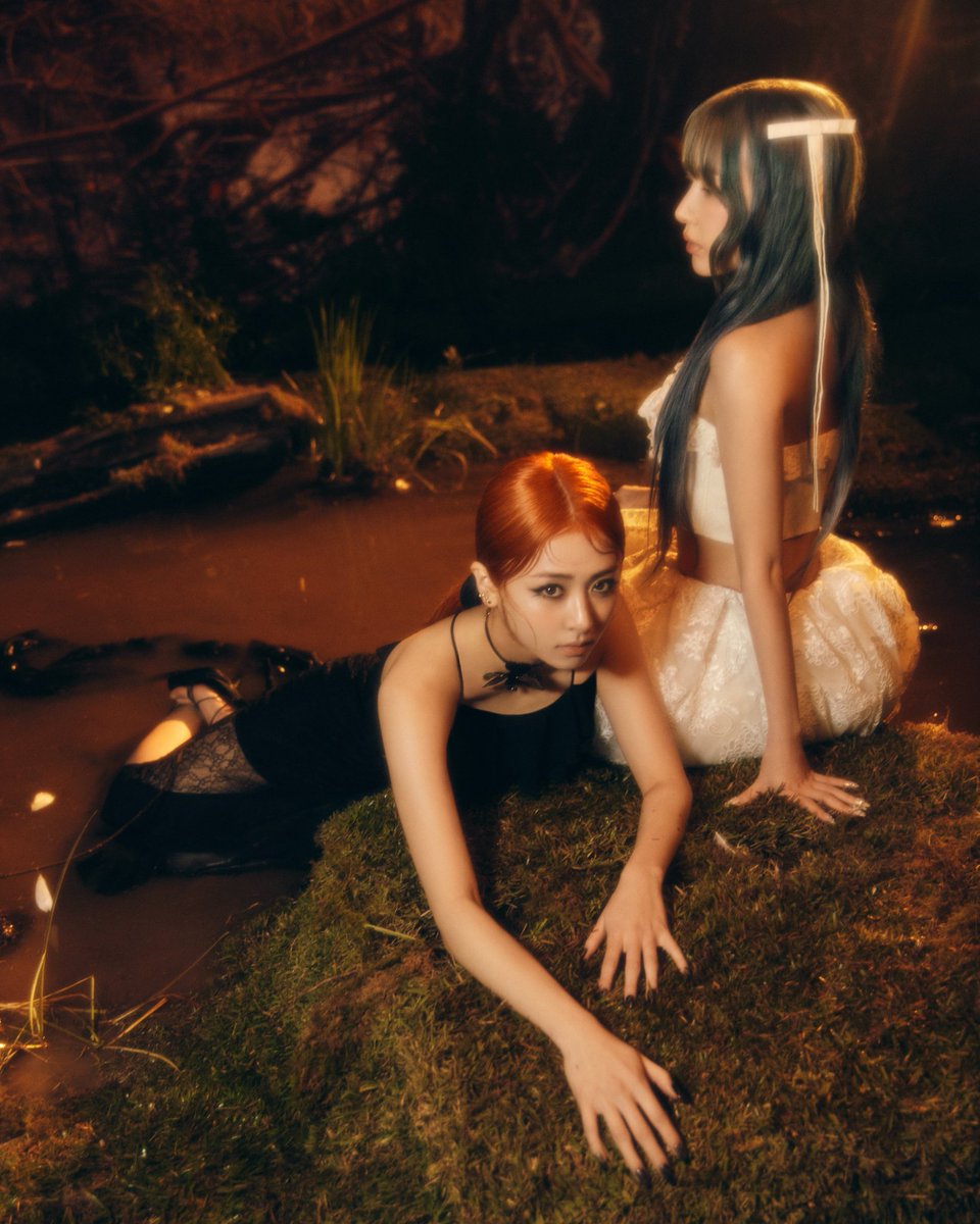 lesserafim_uni's tweet photo. LE SSERAFIM 3rd Mini Album "EASY" 
Concept Photo #2 - FEATHERLY LOTUS 

LE SSERAFIM https://t.co/lP0I0bkQAz