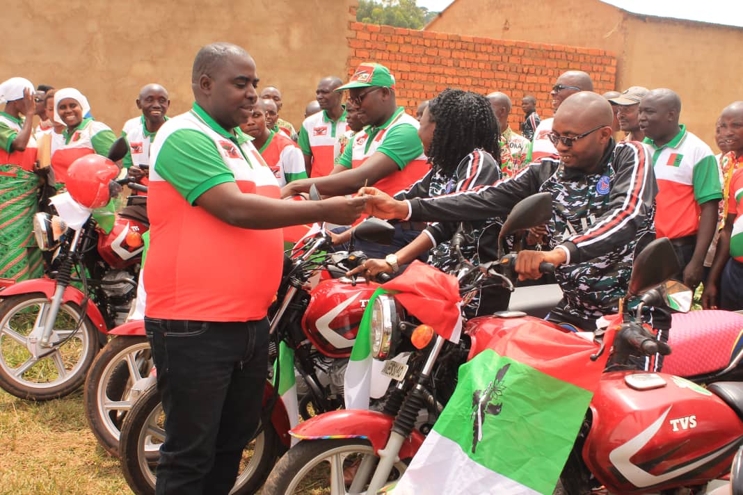 #Burundi Kuri uyu wa 29/1/2024 ubuserukizi bwa #CNDD-FDD muri komine # ...