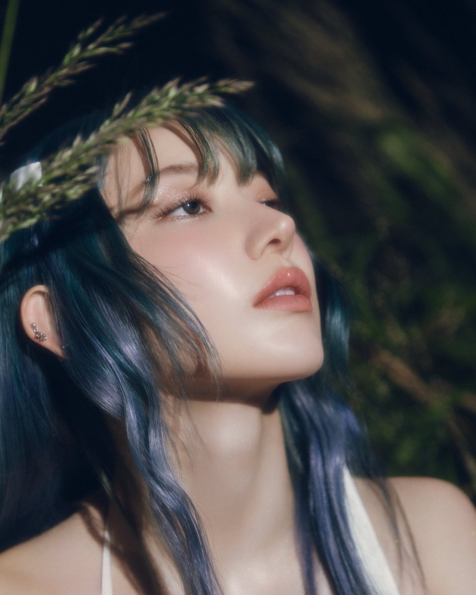 lesserafim_uni's tweet photo. LE SSERAFIM 3rd Mini Album "EASY" 
Concept Photo #2 - FEATHERLY LOTUS 

SAKURA https://t.co/PKmyouj2Rt