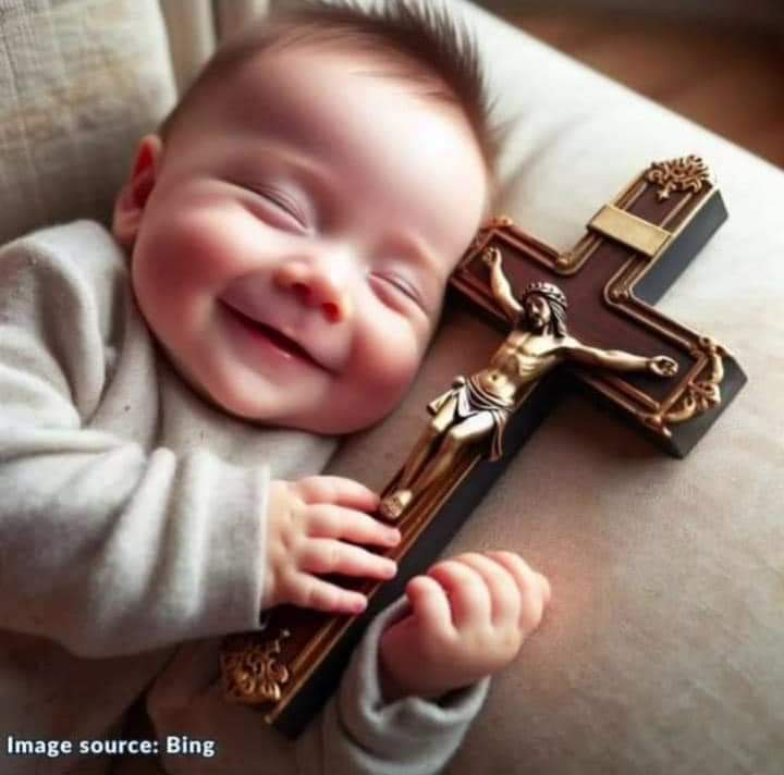 Tunaukimbilia, ulinzi wako mzazi Mtakatifu wa Mungu, usitunyime tukiomba katika shida zetu, utuokoe kila siku tuingiapo hatarini, Ee Bikira Mtukufu mwenye baraka, Amina.🙏