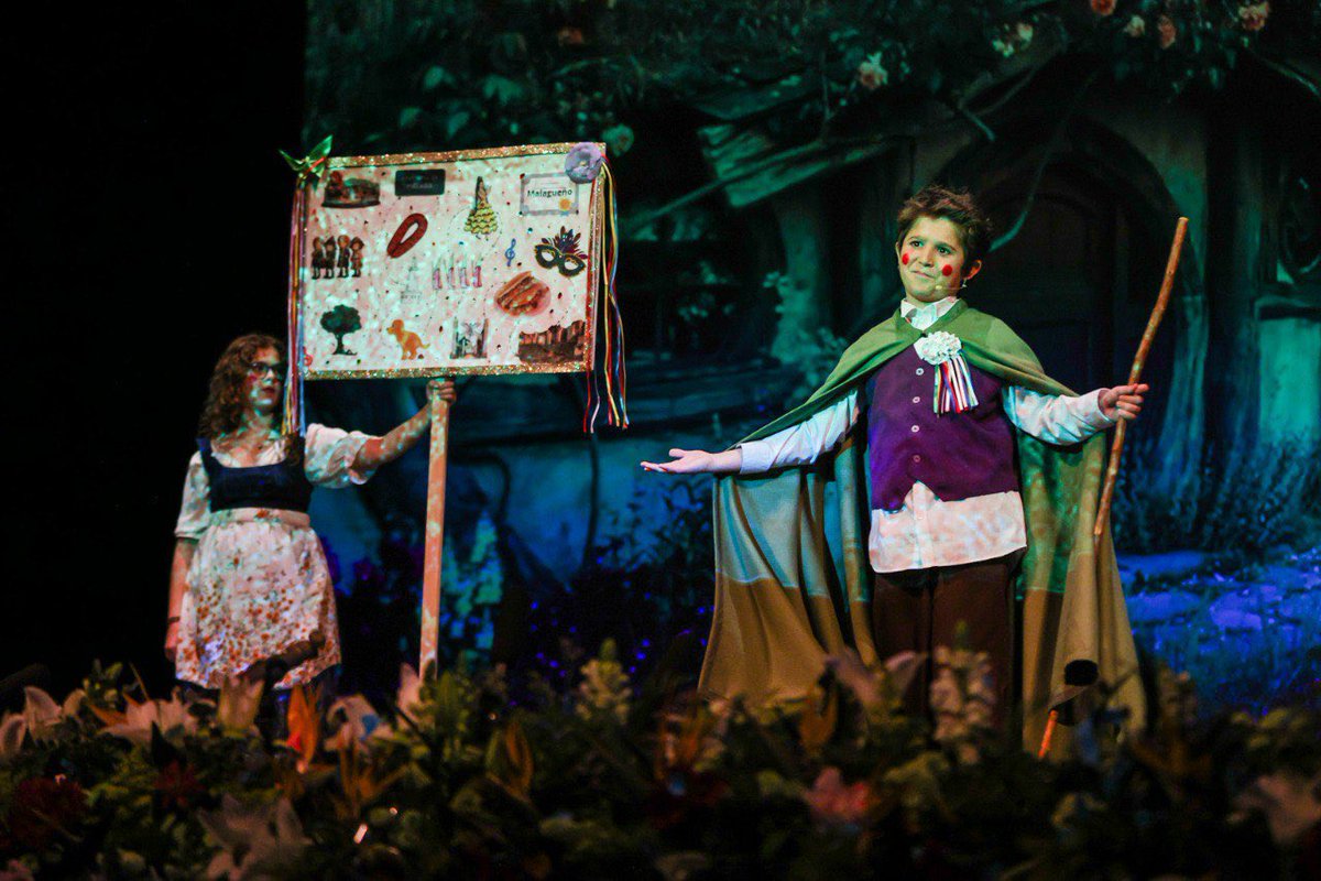 CarnavalMLG's tweet photo. 🎭 El romancero infantil ‘Mi tesoro’ se despide del escenario

#COACMLG #CarnavalMLG https://t.co/5wxJcw1Bxa