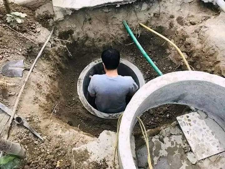 نن سبا په افغان خاوره د واورو ورېدل روان دي خو ایا تاسو ته مالومات شته چې هغه واورې چې مونږ ورته  سل سلنه خوشحاله یو دېرش سلنه 30 یې زمونږ دي اویا سلنه 70 یې د دښمن  دی ،زمونږ اصلي خوشحالي ددې واورو په مهارولو کې نغښتې ده
خلک باید څاګانې وباسي ډیمونه جوړ کړئ ترڅو دا اوبه مهار کړو