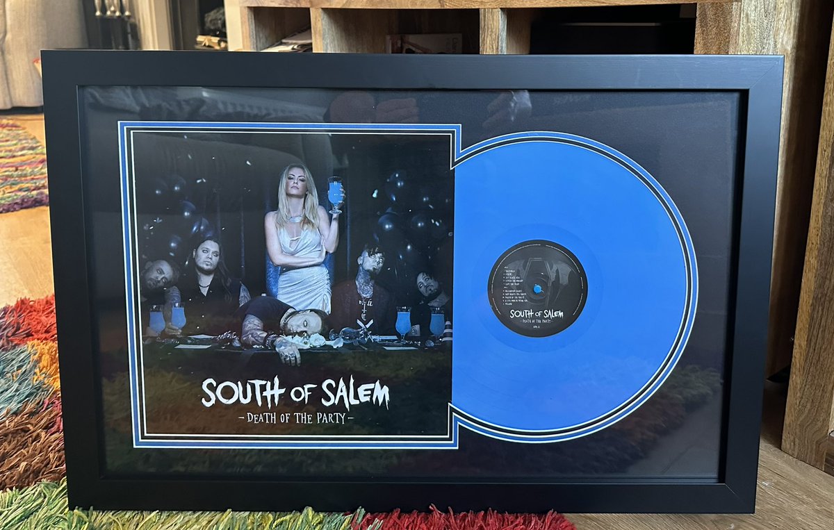 easyframeUK's tweet image. A personal job for myself @SouthOfSalem1 latest album ‘ Death to the party ‘ sounds awesome and looks awesome 🤘🏻🤘🏻🤘🏻🤘🏻