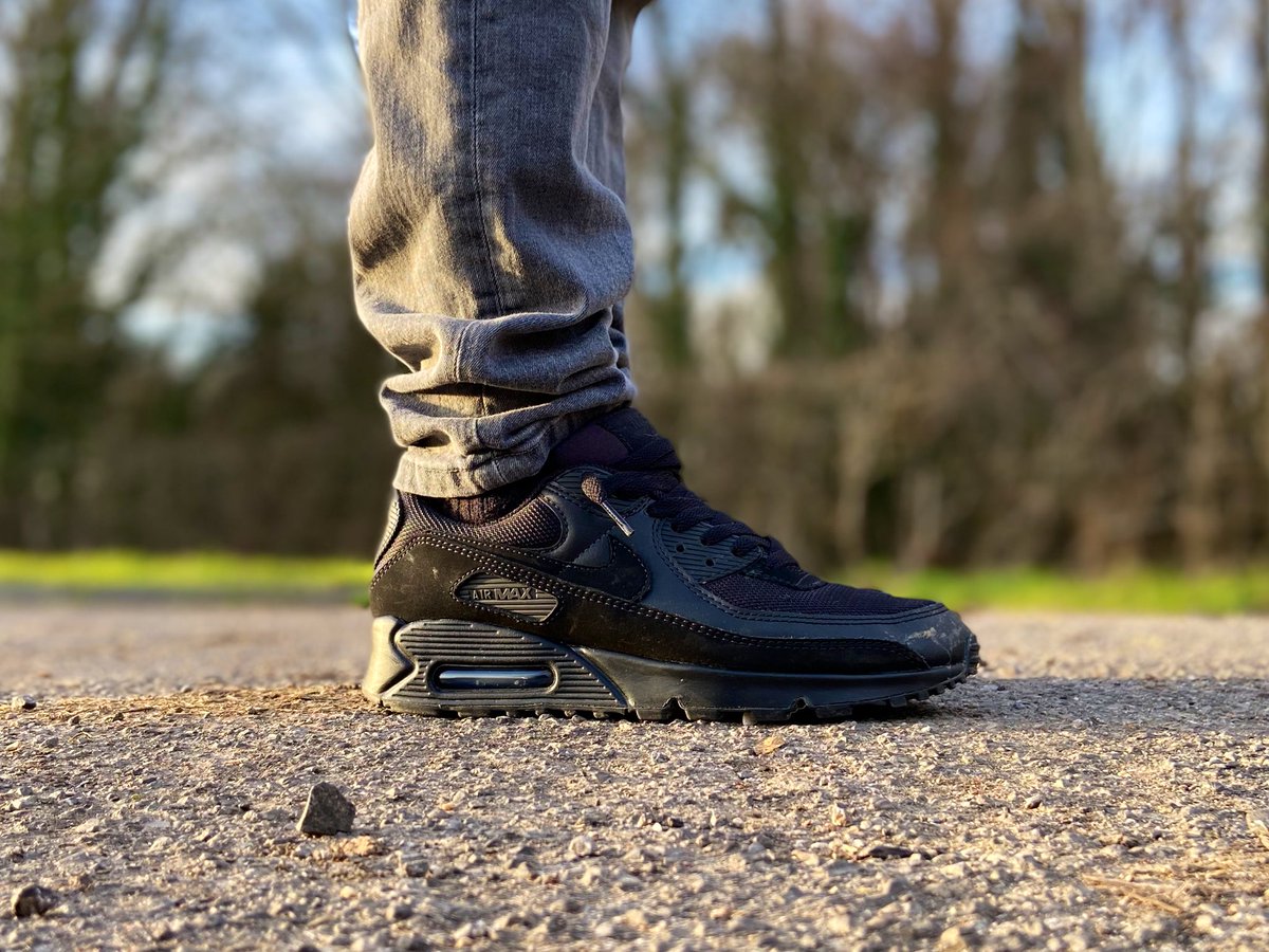 #NewVideo UPDATE! After Wearing NIKE AIR MAX 90 TRIPLE BLACK For years youtu.be/pj_NluVVLFs?si… THESE ARE IN MY TOP 3 #nikeairmax90 #airmax90 #am90 #airmaxgang #KOTD #Like #subscribe #share #sneaker #sneakers #sneakerhead #snkrs #snkrsliveheatingup #yoursnkrsaredope