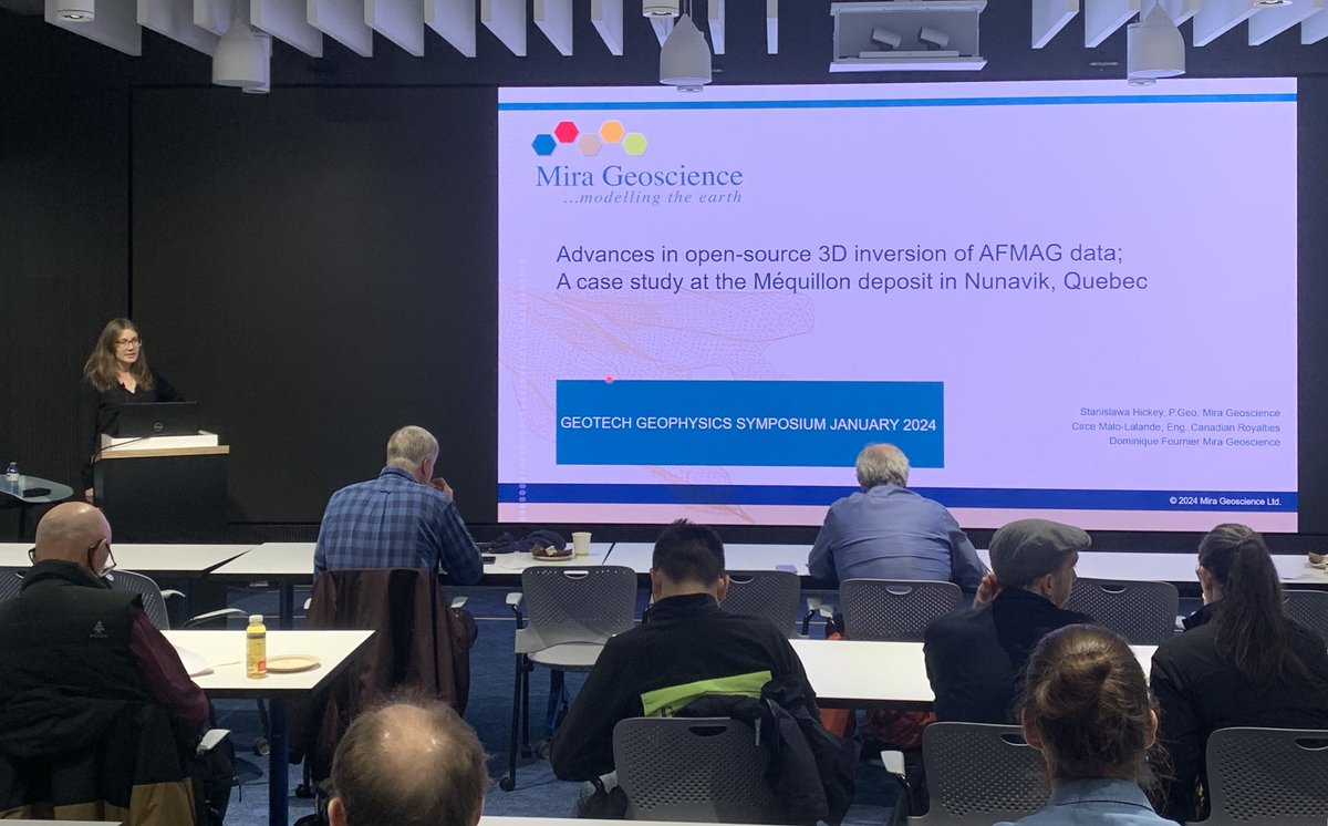 MiraGeoscience's tweet image. The power of #open_source inversion codes, like 
#SimPEG, combined with the #visualization capabilities of #Geoscience_ANALYST is undeniable! See a few snapshots of Stanislawa Hickey's talk at the 2024 @geotech Symposium last week.
Explore this case study: t.ly/j2kqx