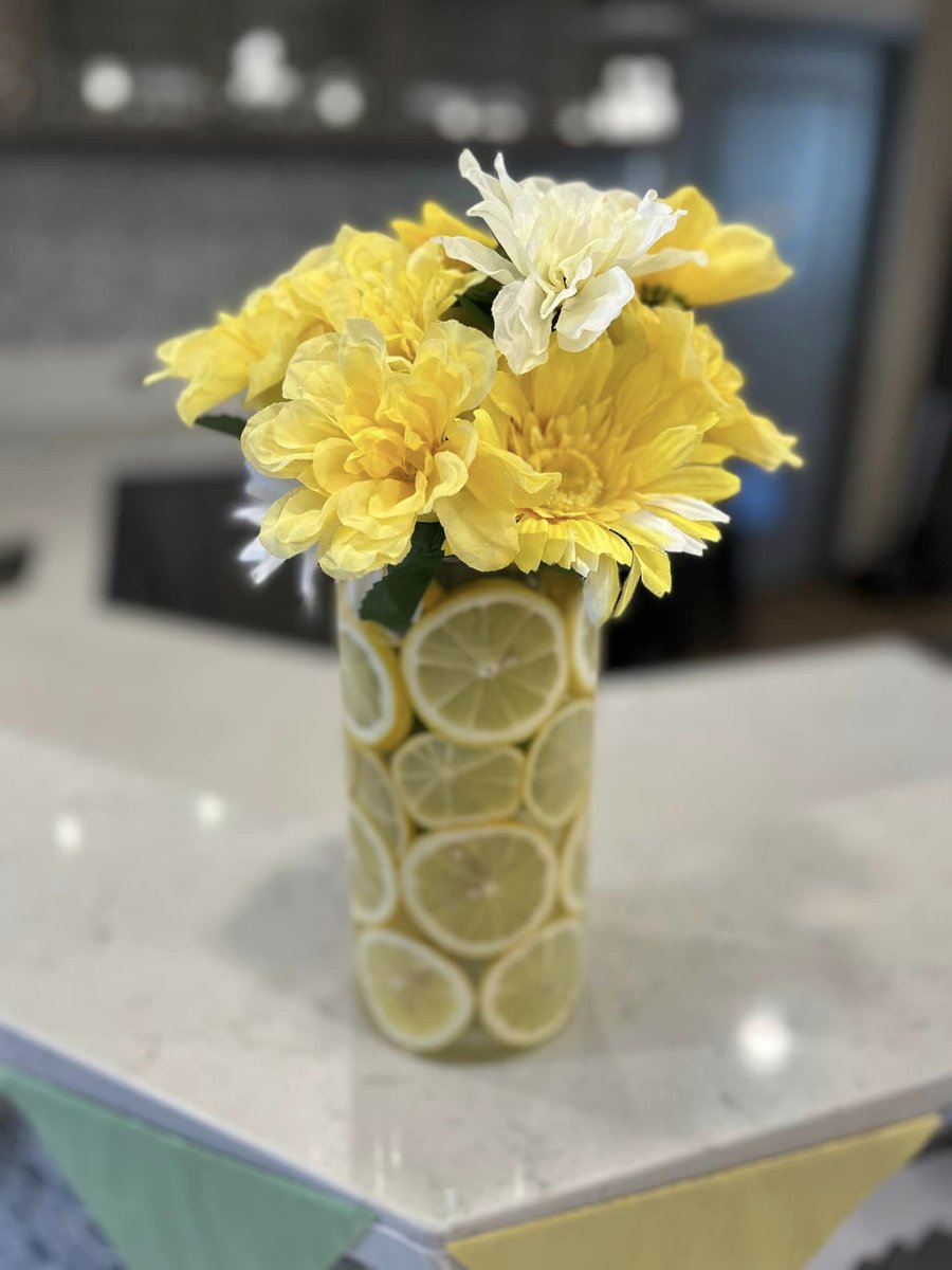 When life gives you lemons, make a pretty flower arrangement! #AspenHeights #ASCSG