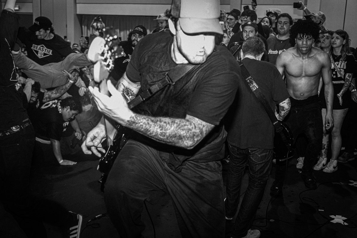tuitillidie's tweet photo. Rare gear at @allinmerch https://t.co/y9ycJ4P8Vv