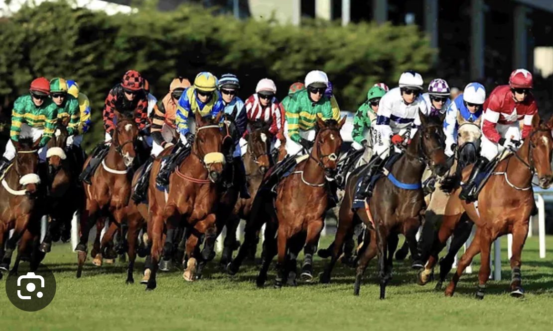 🐎 | COMPETITION TIME Win x2 tickets to the Dublin Racing Festival at Leopardstown for either day of your choosing. To enter: 1️⃣ Like & RT this post 2️⃣ Follow this page 3️⃣ Tag 👇🏼 who you’d bring with you Winner to be announced on Wednesday evening at 9pm, good luck 🍀