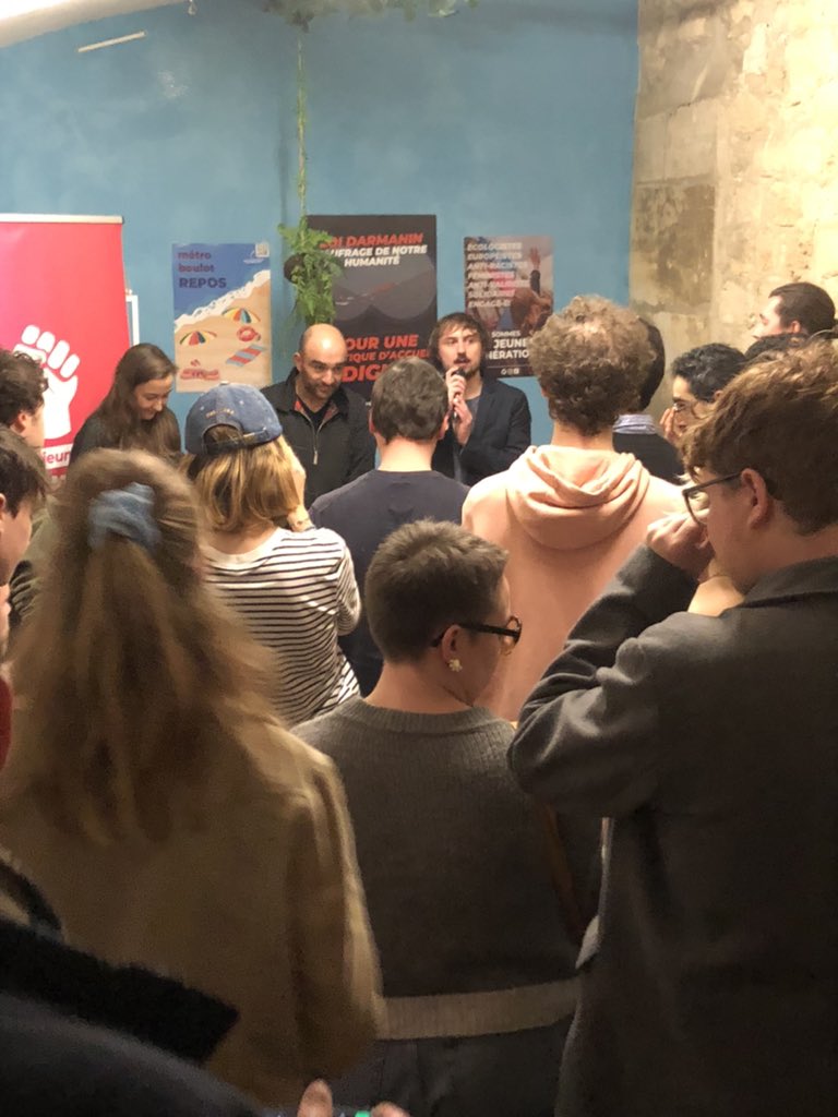 ☺️ Ravi d’avoir représenté les <a href="/jeunesadmd/">Les Jeunes ADMD</a> durant la cérémonie des vœux <a href="/LesJeunesG/">Les Jeunes Génération·s</a> !

Les jeunes s’engagent et militent pour faire respecter les libertés individuelles ! ✊🏼

Merci <a href="/mathilde_hrd/">Mathilde Hériaud</a> et <a href="/LayanJulien/">Julien Layan</a> pour votre soutien !