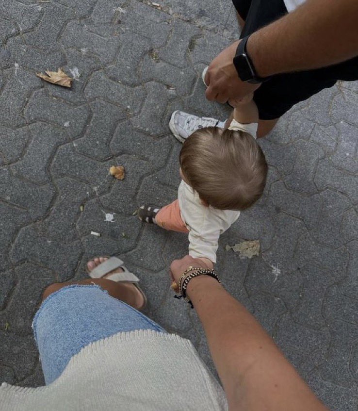 𝑂𝑛𝑒 𝑑𝑎𝑦 💙