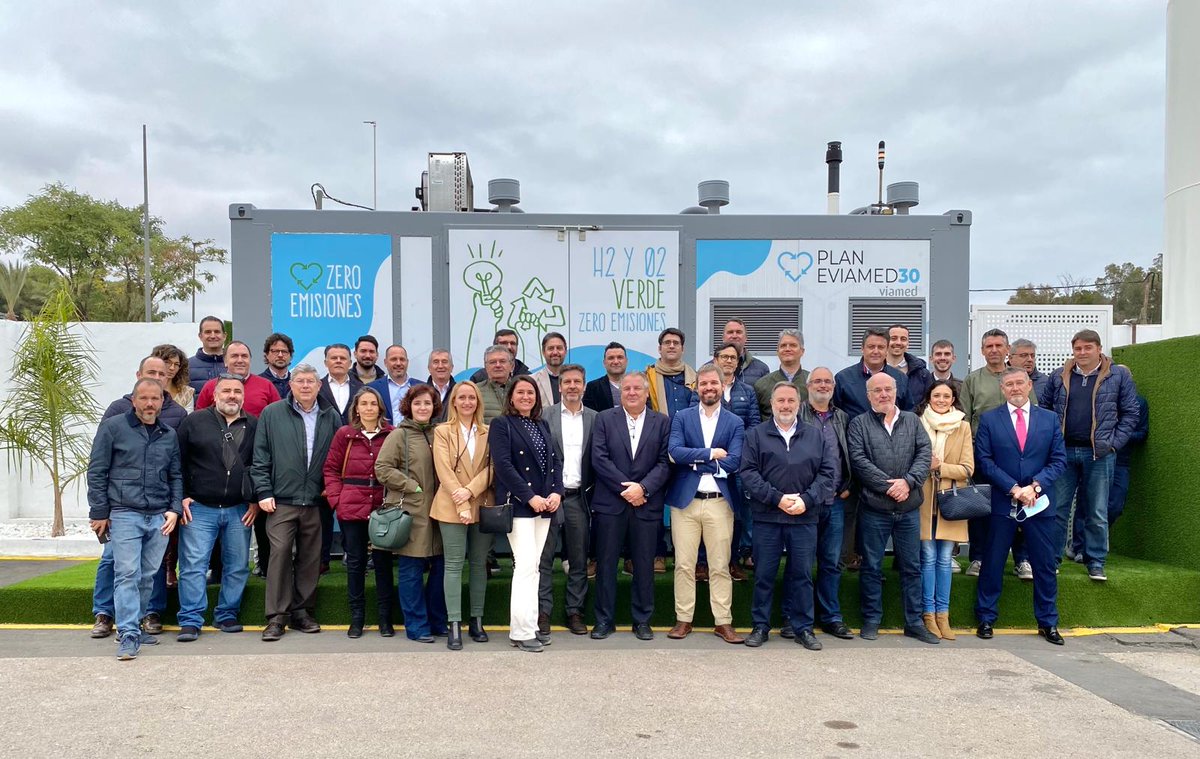 annittix's tweet photo. #ConsejeriadeSalud y #SMS, hemos visitado #Viamed S José en Alcantarilla, único Hospital en España con Generador de H con aporte fotovoltaico. La Admón Pública debe liderar la transición E y apoyar el talento y a quienes invierten en I+D. #juntosesmasfacil
#planetasolohayuno https://t.co/5Xl3PCMnUB
