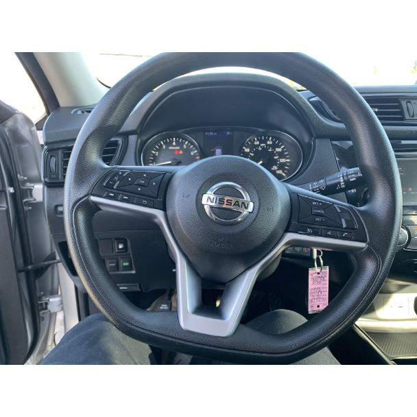 EastonMotorsWI's tweet photo. Get ready to take on the world in style with the 2020 Nissan Rogue S from Easton Motors! It's time to level up your ride game. 🚗✨ Stock:A735BB #RidingInStyle #EastonMotors #Easton #Preowned #Used

Click here! 👉 https://t.co/G1c09WlcwJ https://t.co/MFT9bjnhpl